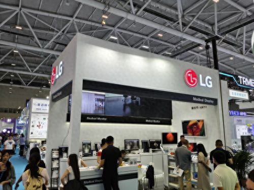 lg电子携全新医疗显示器产品亮相cmef展会,以科技创新点亮健康未来